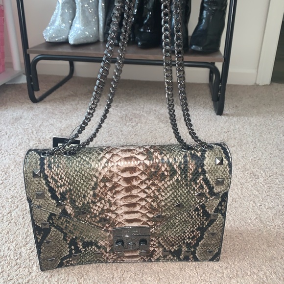 Badgley Mischka snake skin purse - Picture 3 of 5